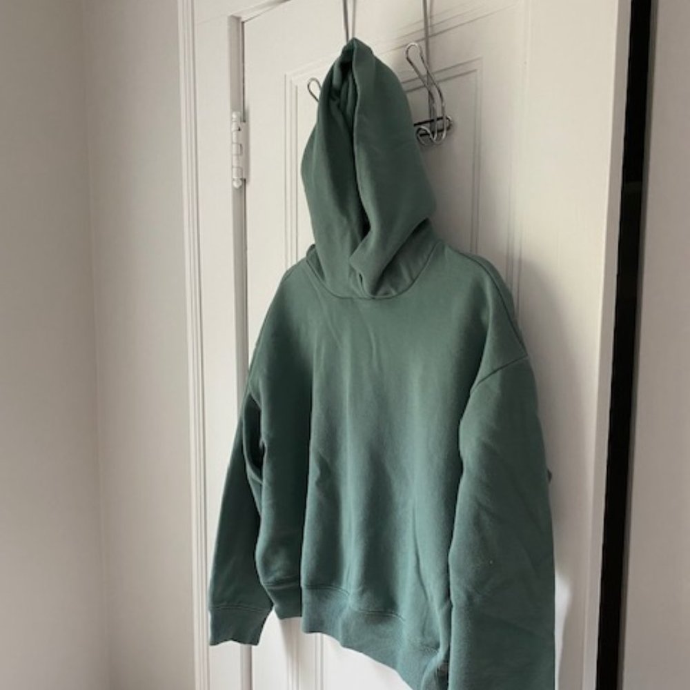 Super comfy seafoam/teal hoodie